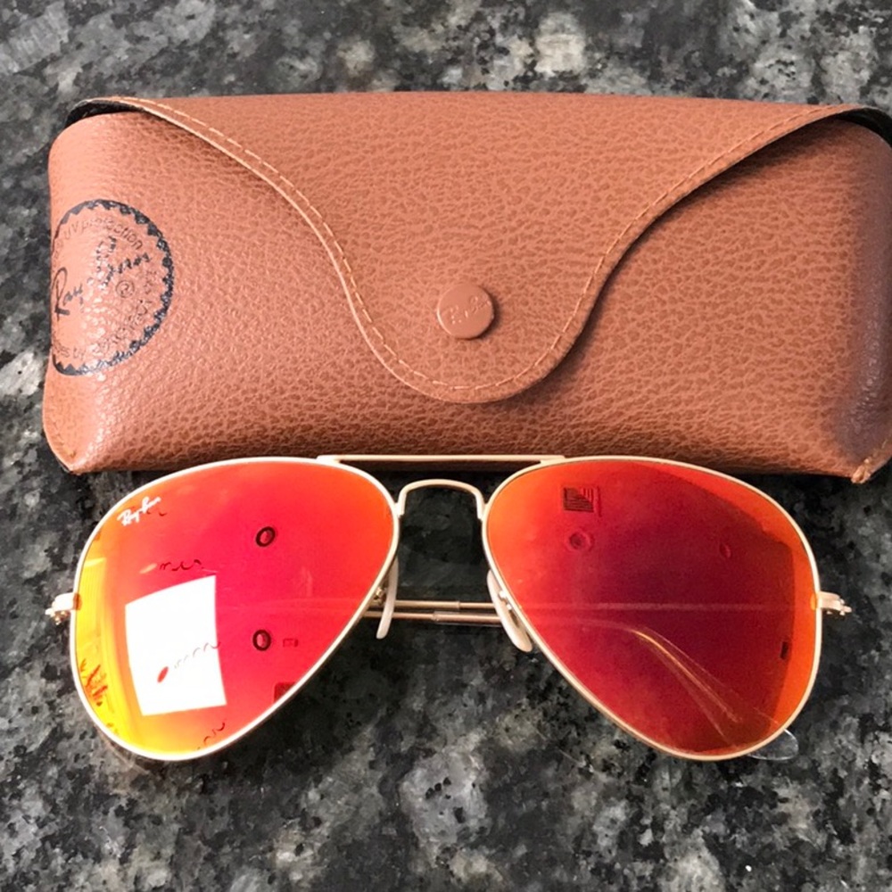 Red Mirrored RAY BAN aviators